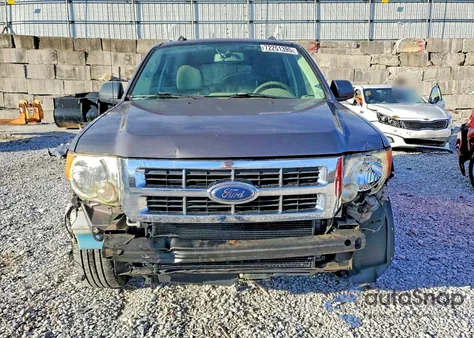 2009 Ford Escape Xlt z USA, uszkodzony, nr VIN 1FMCU93749KD05173